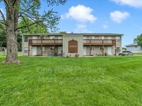 Building Photo - 2000 Chateau Dr