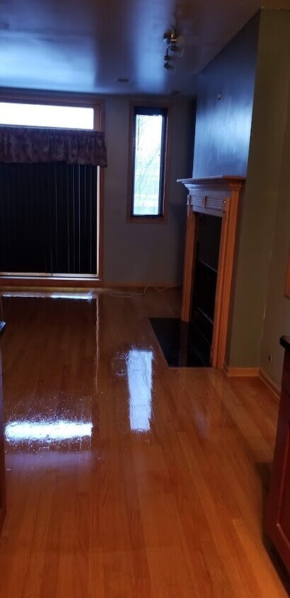 Foto principal - 4513 S Prairie Ave