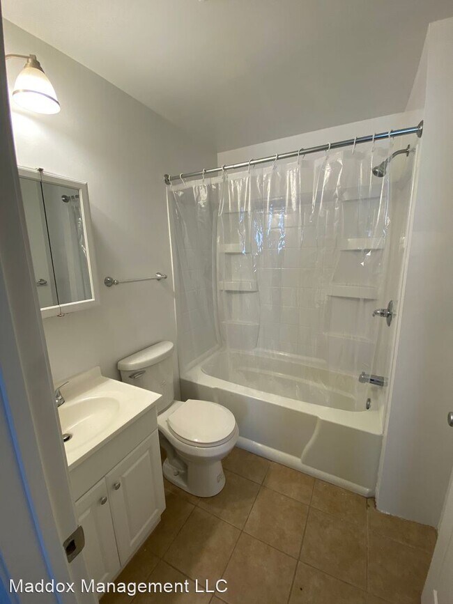 Foto del edificio - 4464 Jupiter St NW