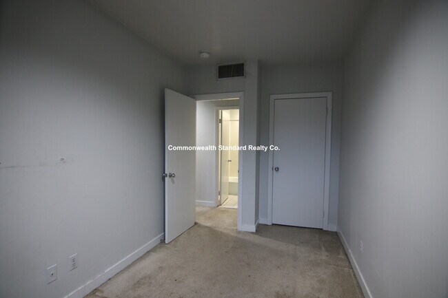 Building Photo - 548 Columbus Ave