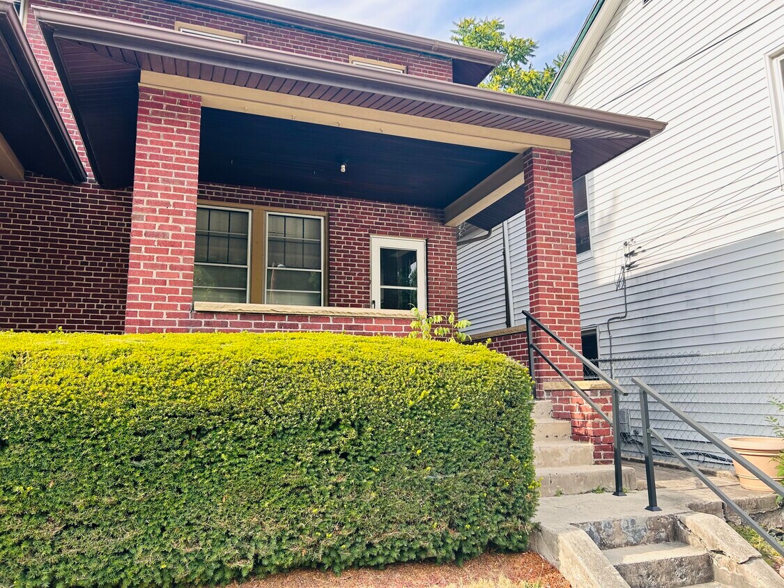 517 Fayette St, Cumberland, MD 21502 Townhome Rentals in Cumberland