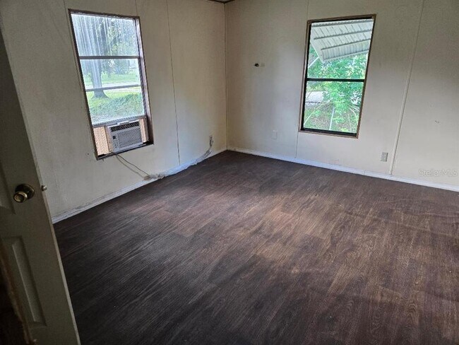 Foto del edificio - 12215 Big Bend Rd