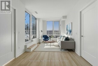 Building Photo - 25 Cordova Ave