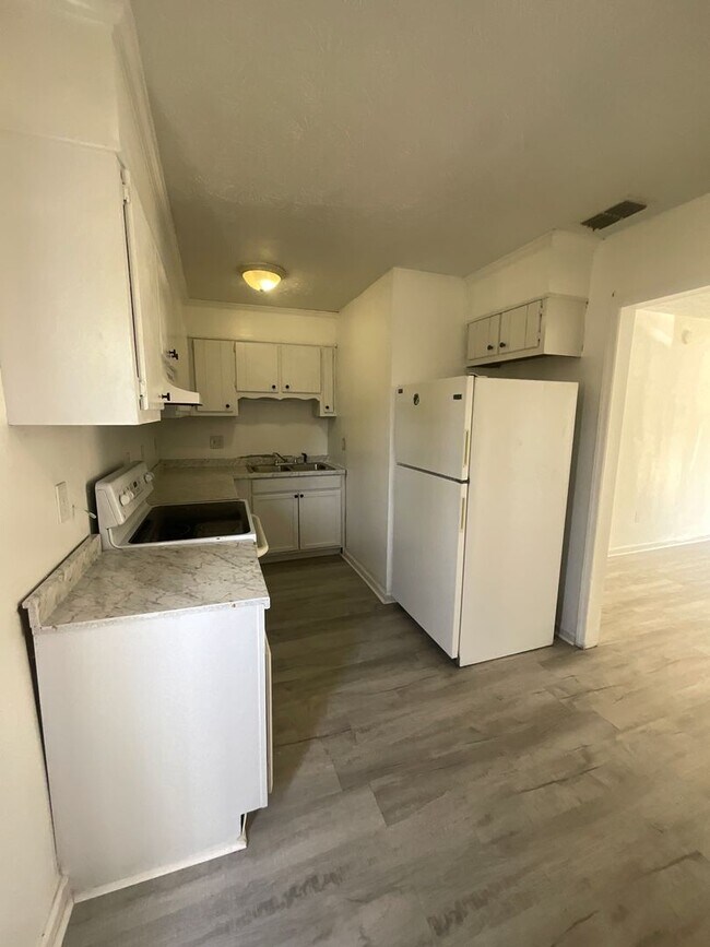 Foto del edificio - 1436 Tangora Ln