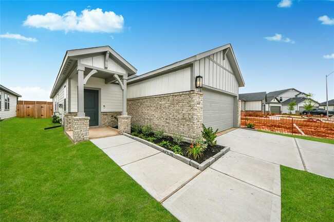 Foto del edificio - 18010 Whitetail Run Ln
