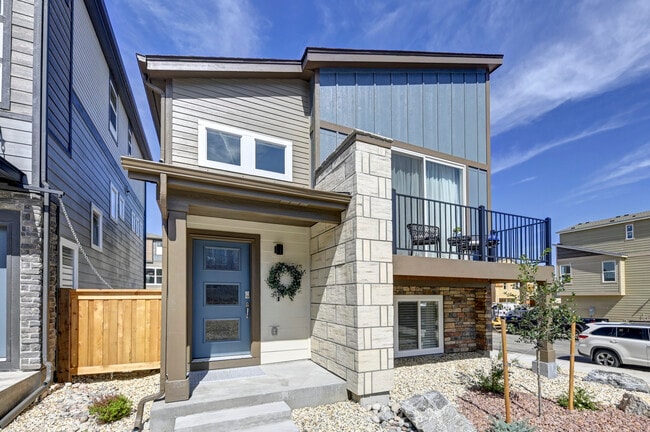 Photo - 6787 Lily Mountain Ln House