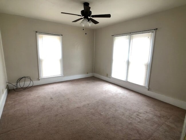 Building Photo - jj530