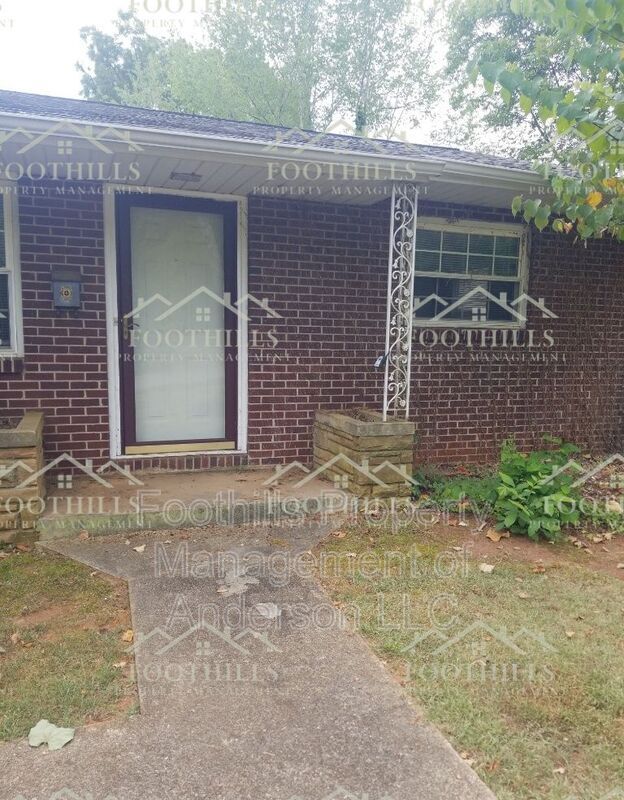 1016 Calhoun Dr, Anderson, SC 29621 House Rental in Anderson, SC