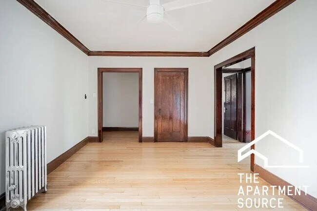 Foto del edificio - 4207 W Fullerton Ave