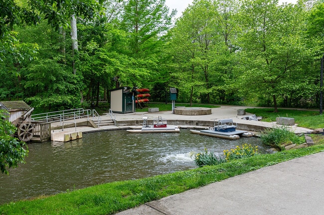 Creekside Trails in Gahanna - Crescent Woods