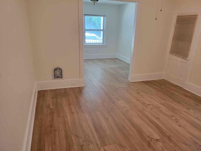 Building Photo - 1341 Adams Ave