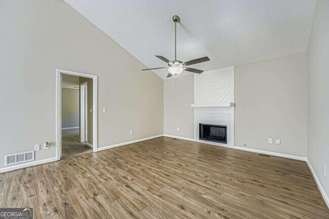 Foto del edificio - 1233 Waterton Trail