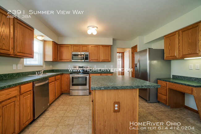 Building Photo - 2391 Summer View Way