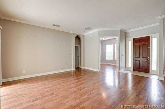 Foto del edificio - 833 SW Vineland Ct