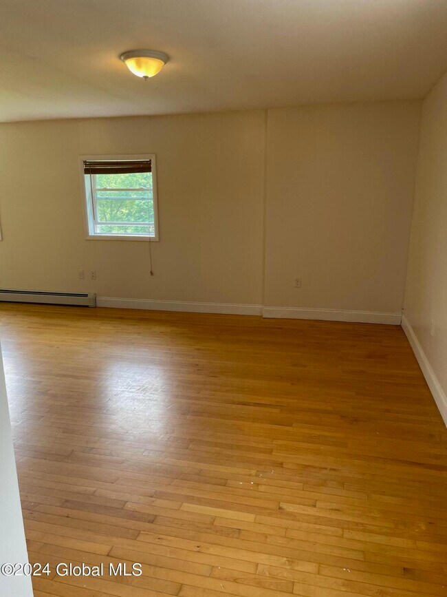 2938 NY7 Unit Apt 4, Cobleskill, NY 12043 Room for Rent in