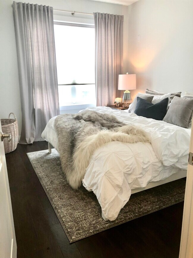 Foto del edificio - 1901 Summit Ave