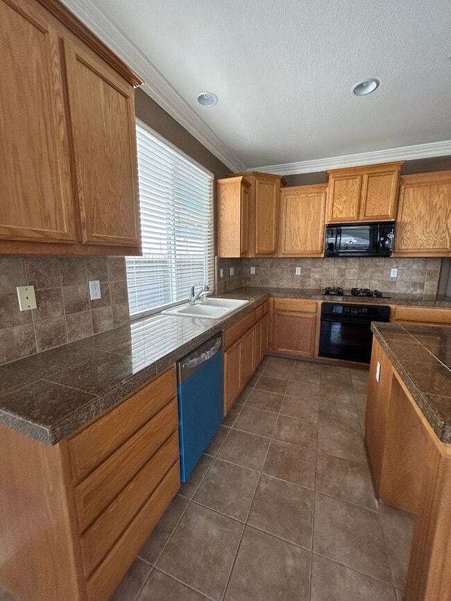 Building Photo - 619 Coppola Ct