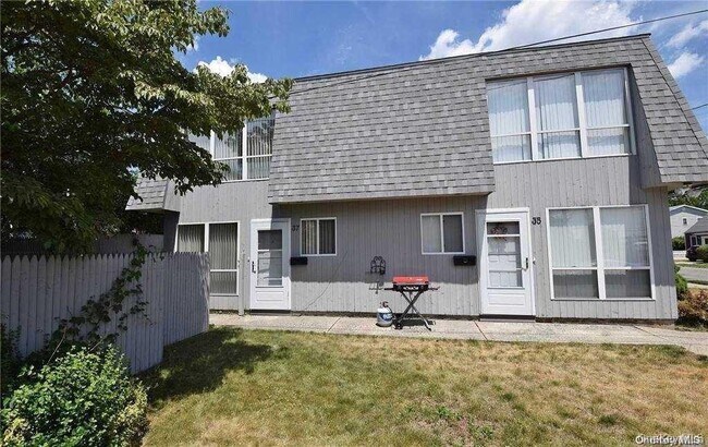 Foto del edificio - 35 Linwood Rd S