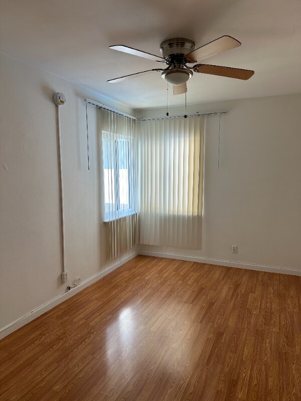Foto del edificio - 1828 N Kingsley Dr