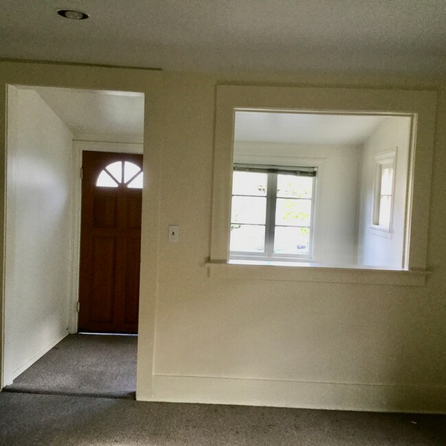 Foto del edificio - 4707 Densmore Ave N