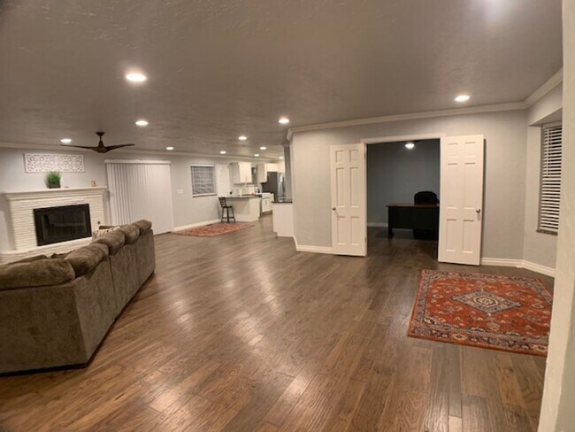 Foto del edificio - 3 Bed Home OKC - Move in Deposit-Free! (If Qualified)