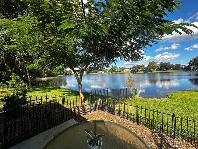 Lake View - 319 E Crystal Dr