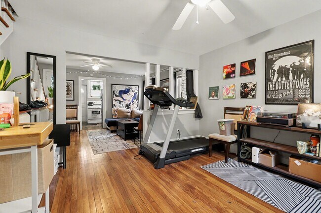Foto del edificio - Charming 2BR + Office Home with Fenced Yards & Spacious Living – Available June 2026