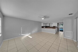 Building Photo - 1407 SE 24th Ave