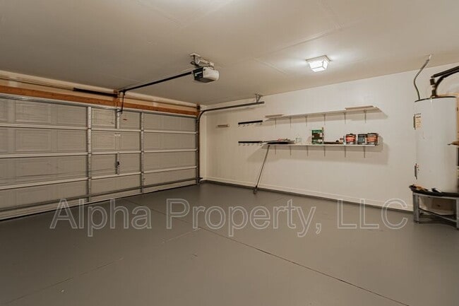 Building Photo - 204 Pope Ln
