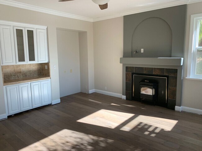 Foto del edificio - 3245 Formby Ln