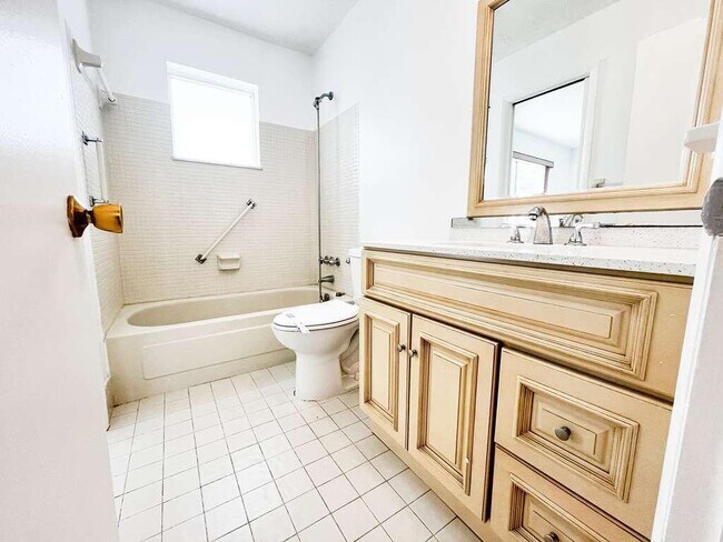 Foto del edificio - 905 SW 3rd Ave