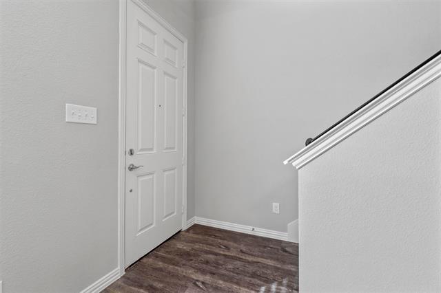 Building Photo - 3441 Solana Cir