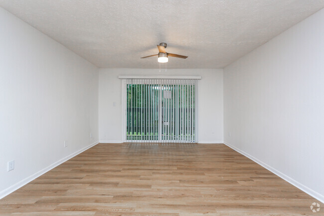 1BR, 1BA - 910 SF - Canopy West Apartments