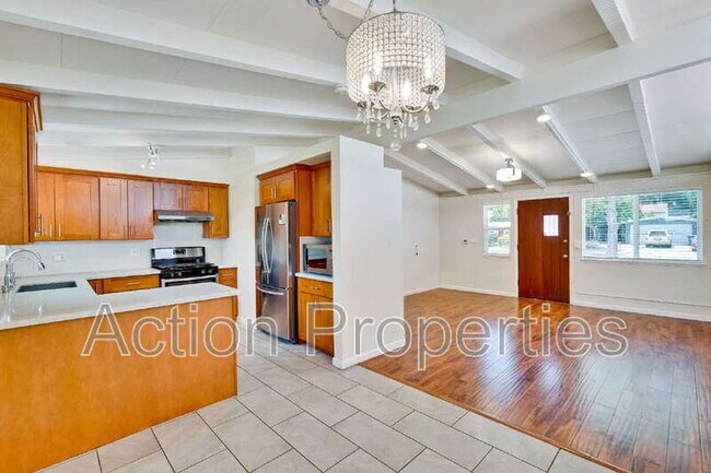 Building Photo - 1343 Torrance Ave