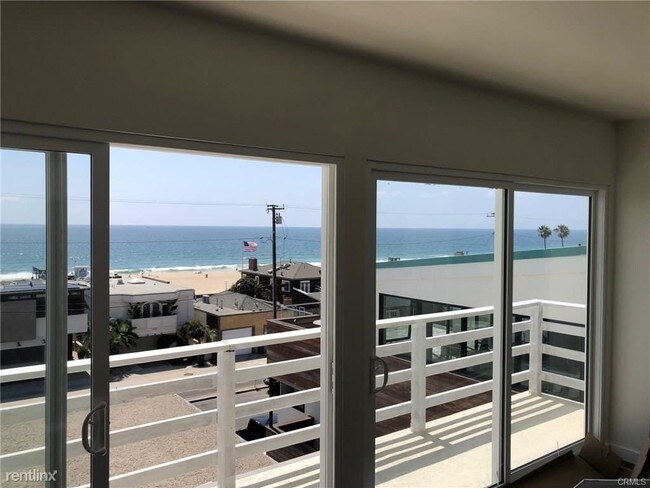 Foto del edificio - 4 br, 4 bath Duplex - 3118 Hermosa Ave