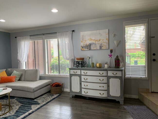 Foto del edificio - 1563 Stonewood Ct