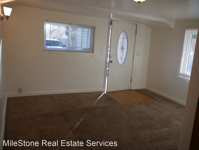 Building Photo - 2 br, 1 bath House - 212 West Brookside St