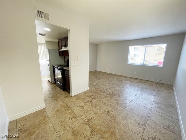 Building Photo - 5447 Retablo Ave