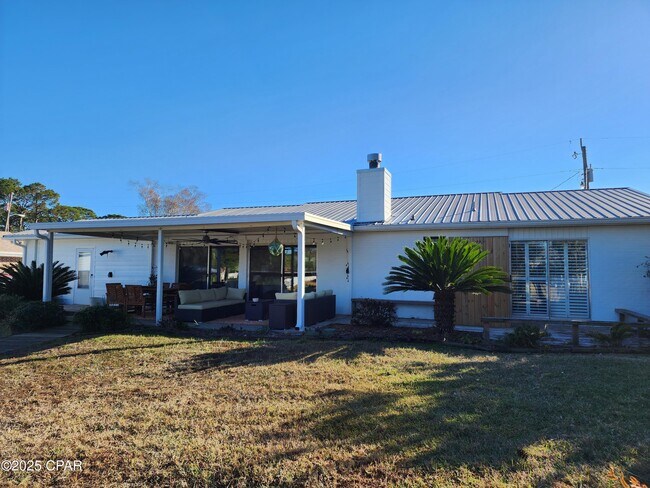 Foto del edificio - 322 Greenwood Cir
