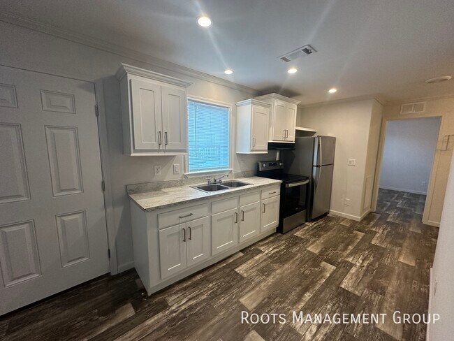 Building Photo - Home Available to Lease - Apply Today!