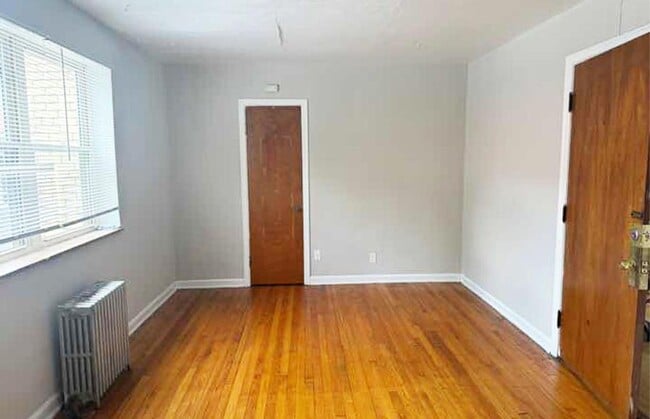 Foto del edificio - 3025 Clifton Ave