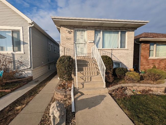 Building Photo - 7322 W 59th St
