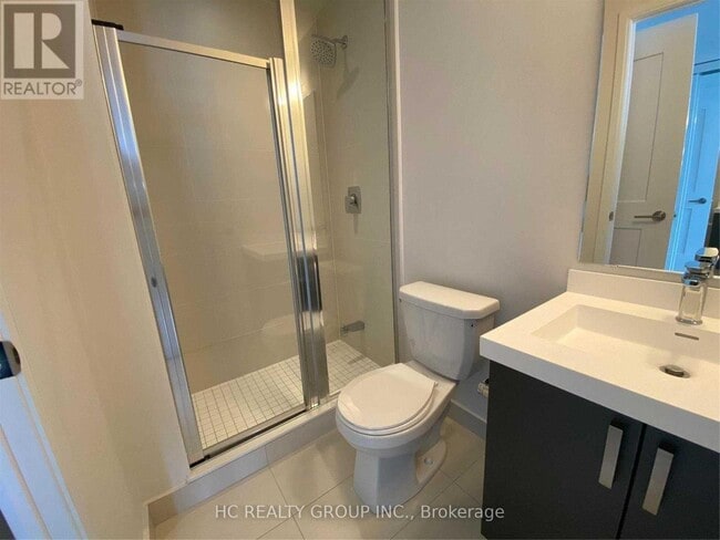 Photo du bâtiment - 1010 Portage Pkwy