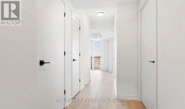 Building Photo - 36 Zorra St