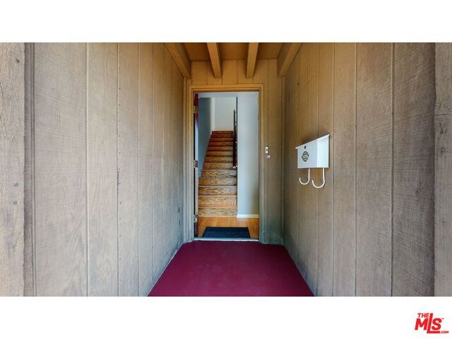 Building Photo - 11062 La Grange Ave