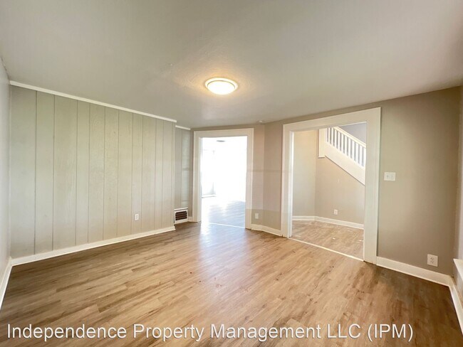 Building Photo - 3 br, 1 bath House - 1223 Highland Ave