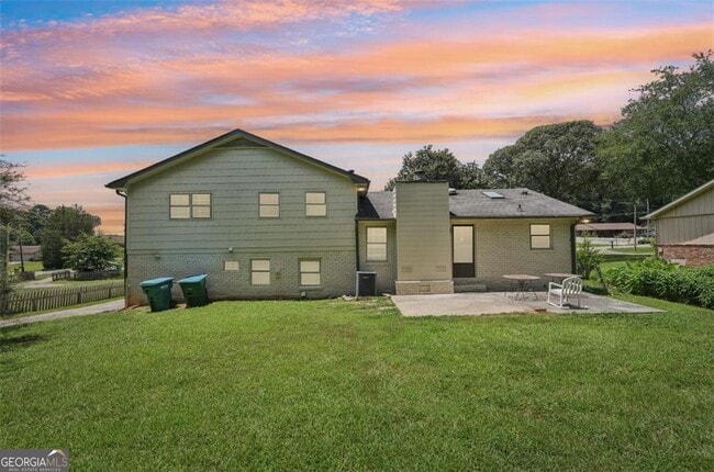 Building Photo - 498 Cole Dr SW