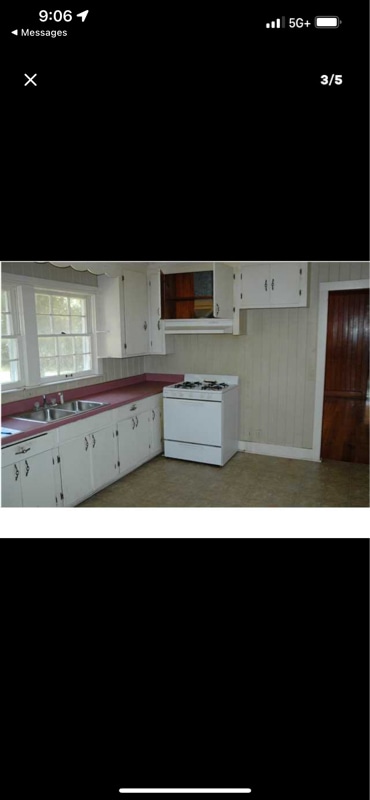 Building Photo - 260 Poplar St