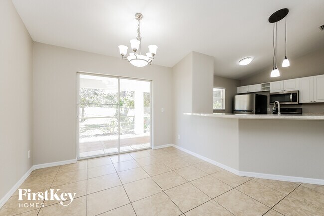 Foto del edificio - 4436 Midland St