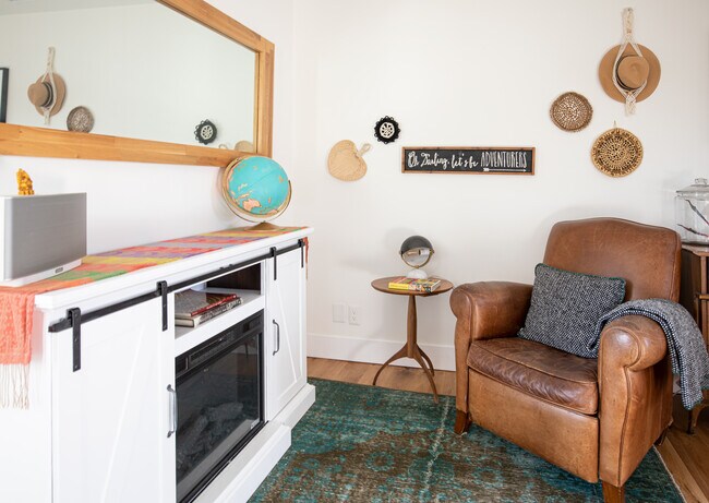 Chimenea eléctrica - 672 Indiana Ave